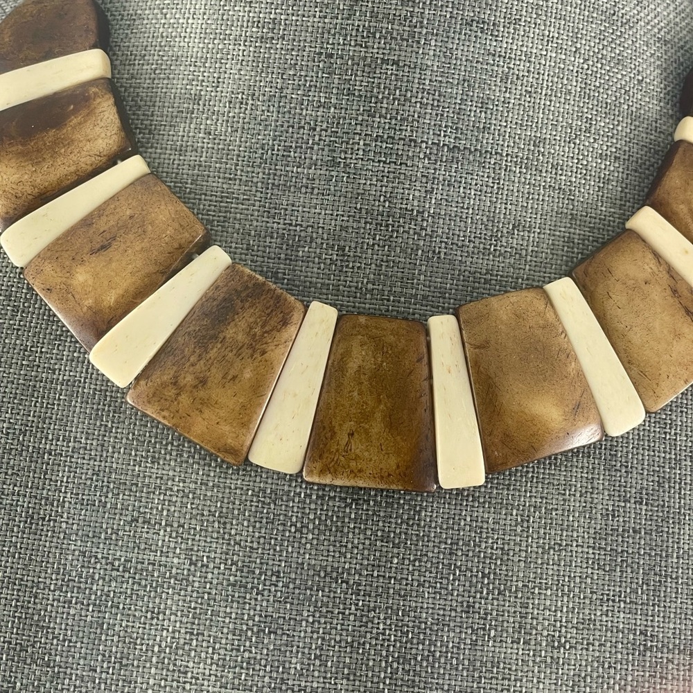 Chic Brown and Cream Necklace